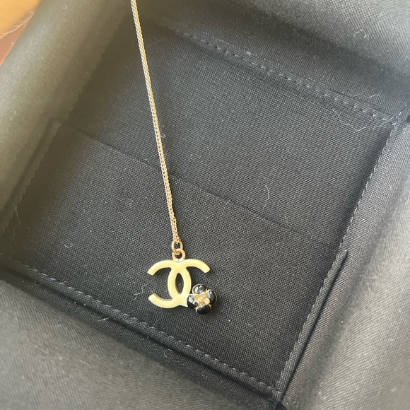 Chanel Camilla Necklace - Picture 6 of 8